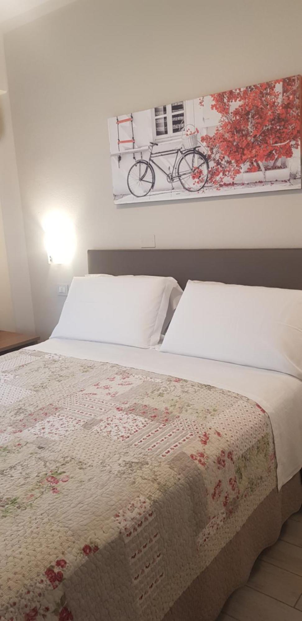 Hotel Margherita Meuble 시르미오네 외부 사진