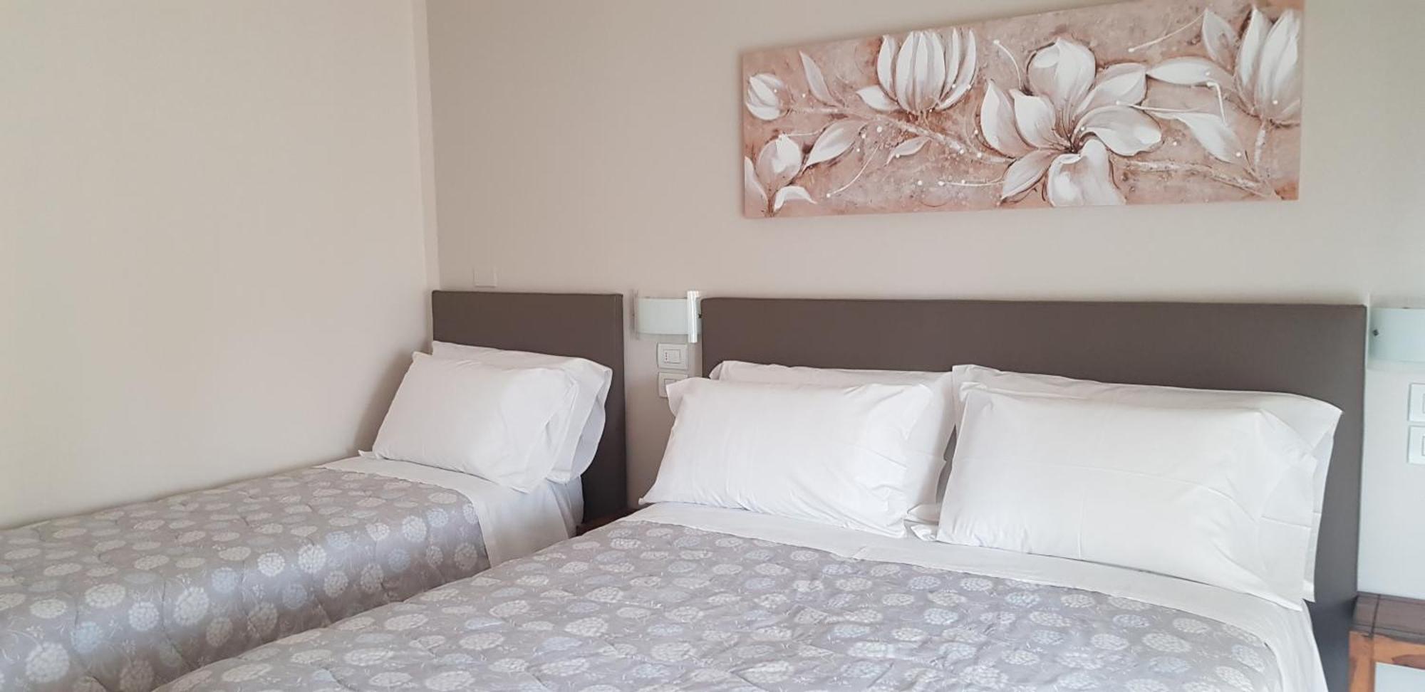 Hotel Margherita Meuble 시르미오네 외부 사진