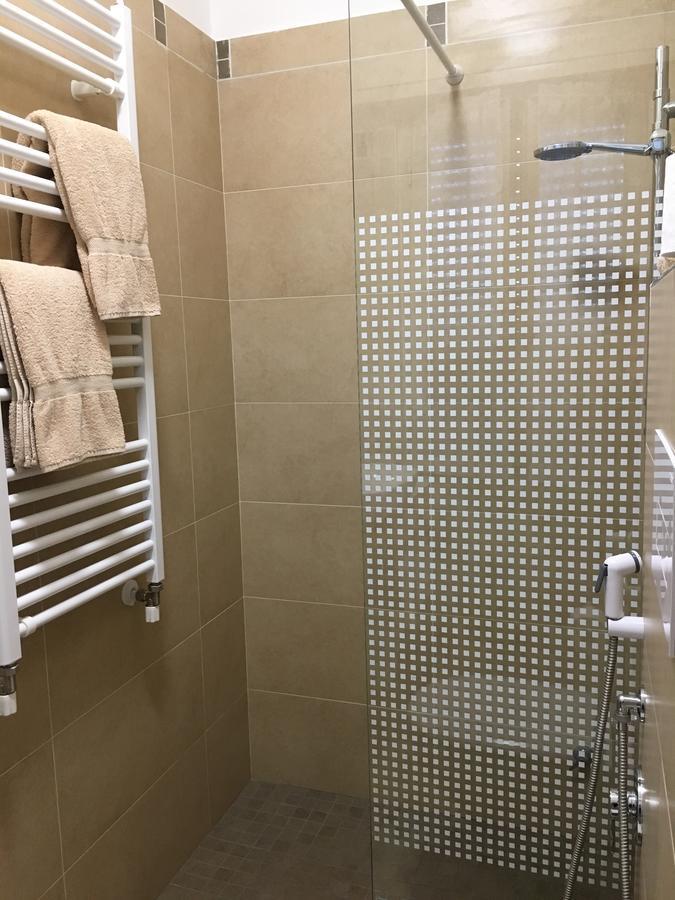 Hotel Margherita Meuble 시르미오네 외부 사진
