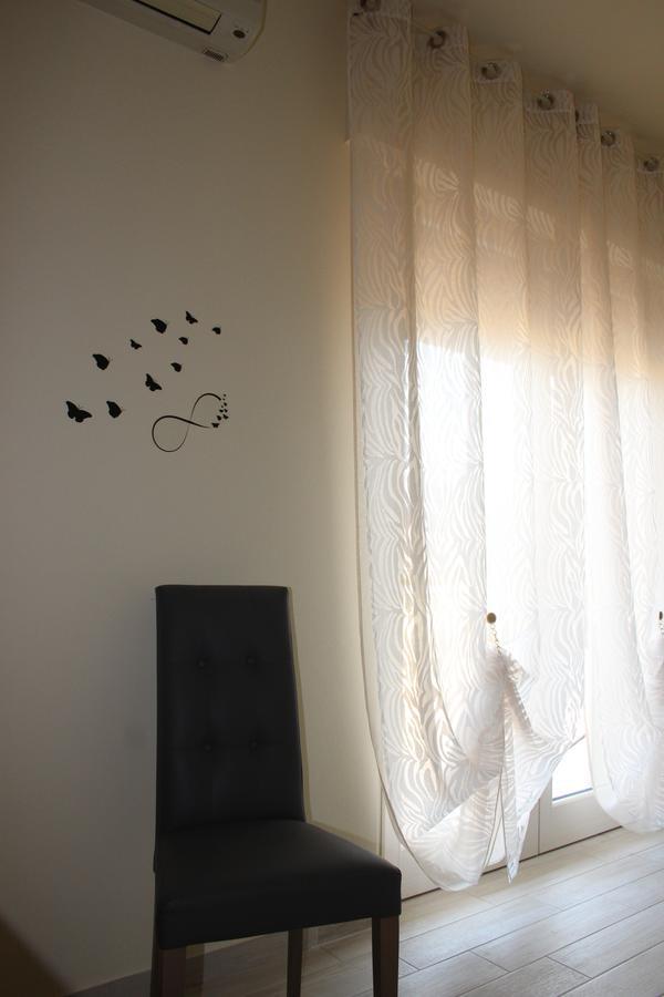 Hotel Margherita Meuble 시르미오네 외부 사진